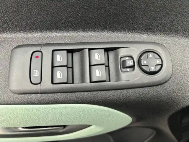 Citroën Berlingo taille m bluehdi 130 s&amp;s eat8 — photo 21