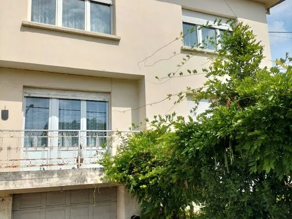 Maison familiale secteur résidentiel