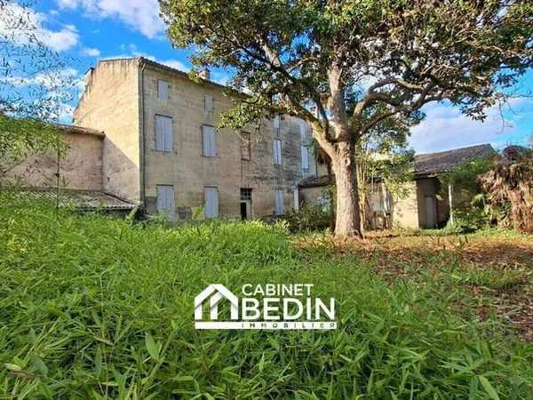 Maison 9 pièces 205 m²