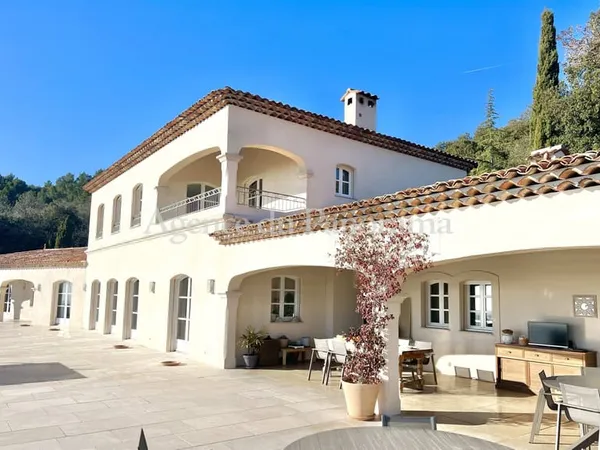 Magnifique Panorama Pour Cette Propriete D'exception
