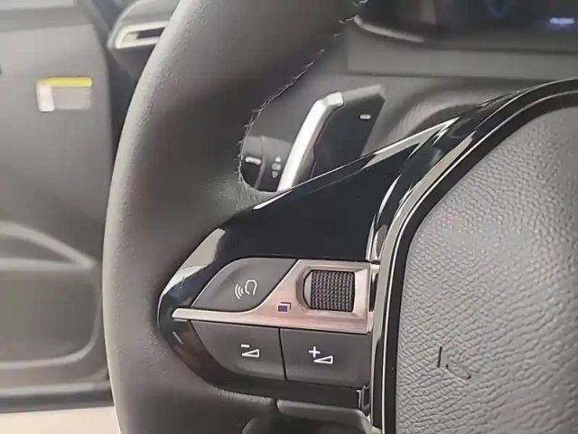 Peugeot 2008 puretech 130 s&amp;s eat8 — photo 103