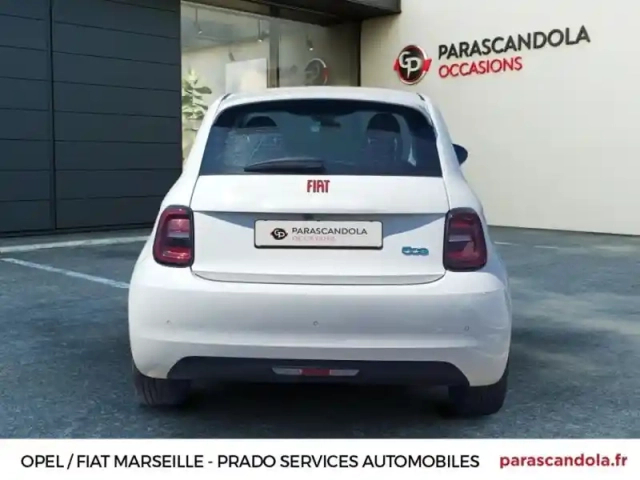 Fiat 500 e 118ch (red) my23 — photo 13