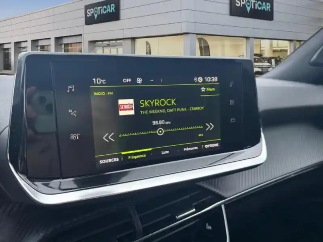 Peugeot 2008 puretech 130 s&amp;s bvm6 allure pack — photo 11