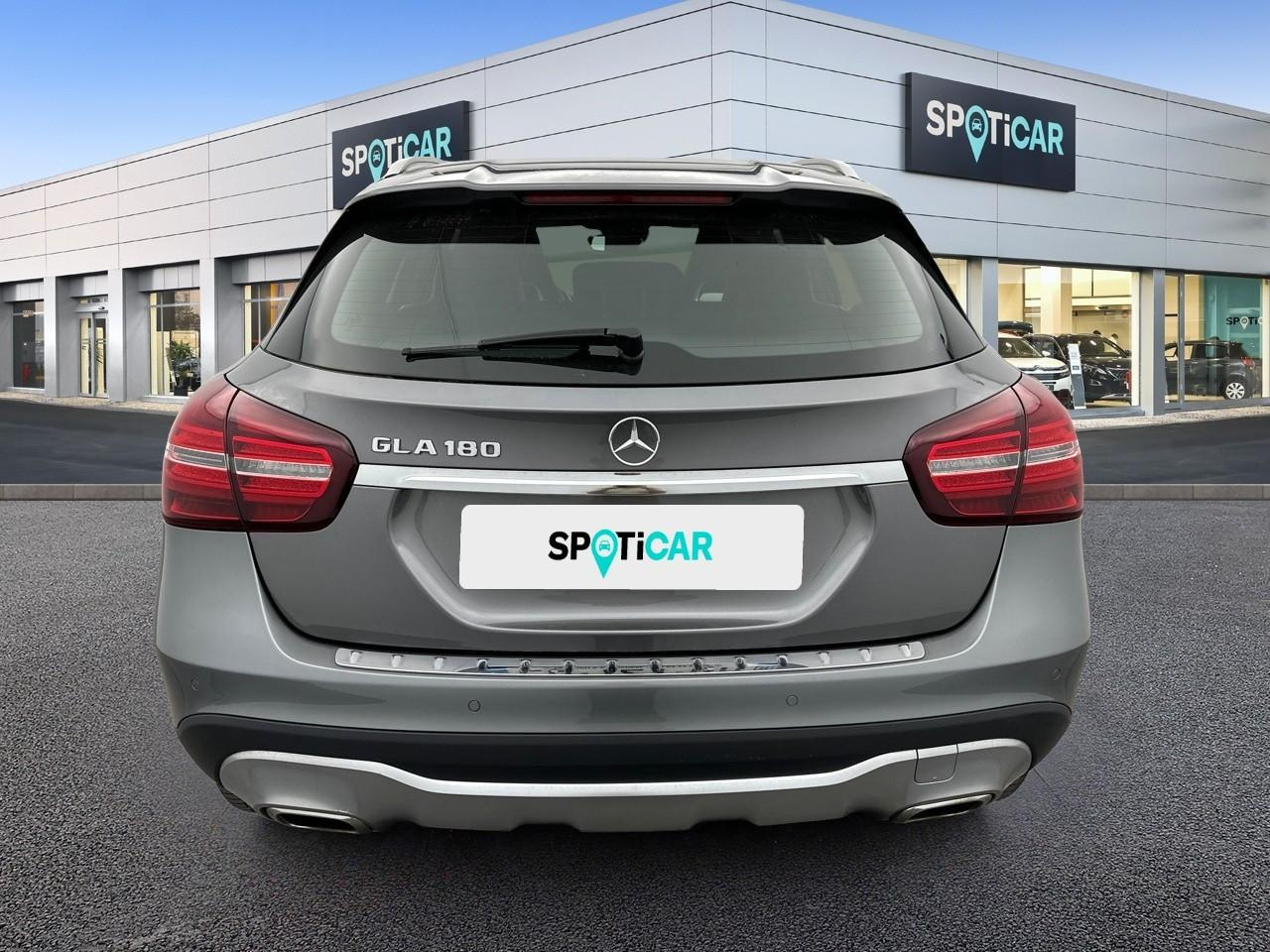 Mercedes Gla 180 sensation 7-g dct a — photo 5