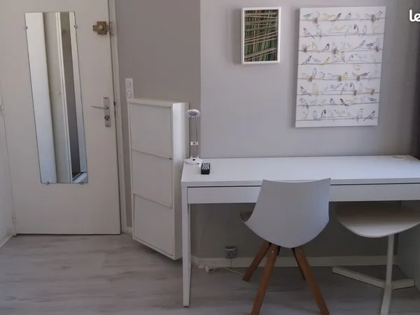 Studio étudiant intra-muros