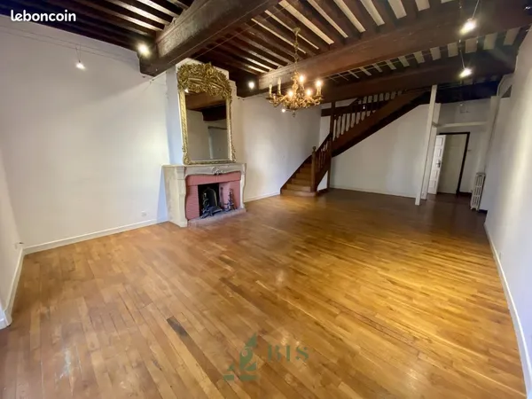 Duplex 8 pièces 251 m²