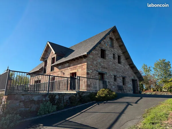 Propriété 7 pièces 247 m²