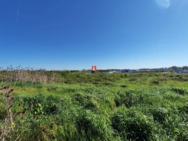 Terrain 4748 m²