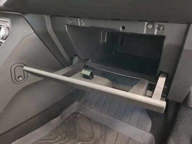 Dacia Sandero eco-g 100 — photo 27