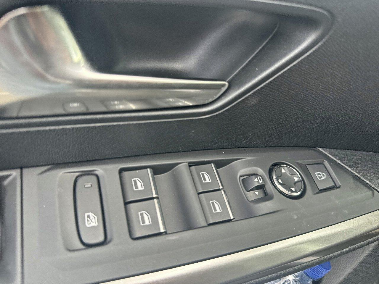 Peugeot 5008 hybrid 145ch gt e-dcs6 — photo 4