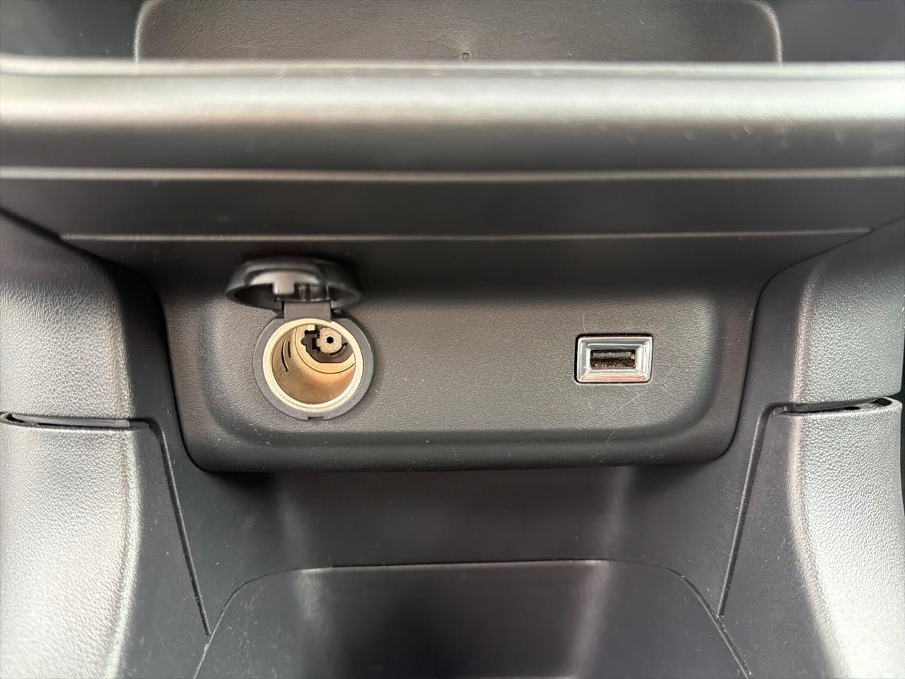 Citroën C3 1.2 puretech 83ch s&s shine — photo 21