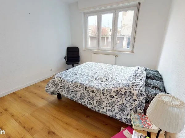 Chambre 4 pièces 70 m²