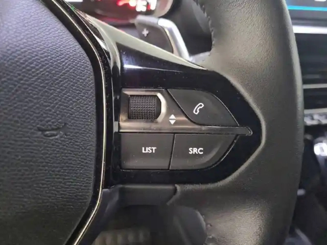Peugeot 2008 puretech 130 s&amp;s eat8 — photo 48