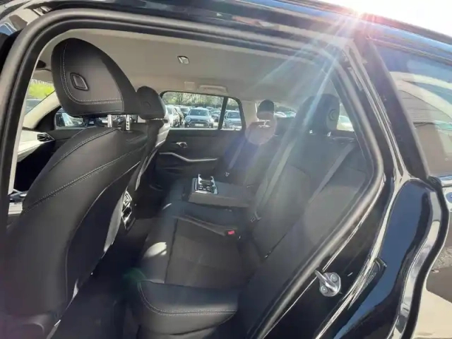 Bmw Serie 3 série 3 touring 320ea 204ch business design — photo 23