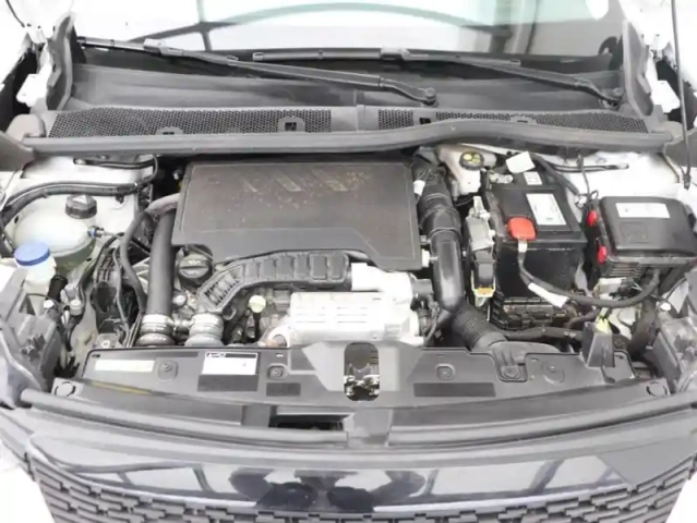 Peugeot 2008 1.2 puretech 100ch s&amp;s active business — photo 13