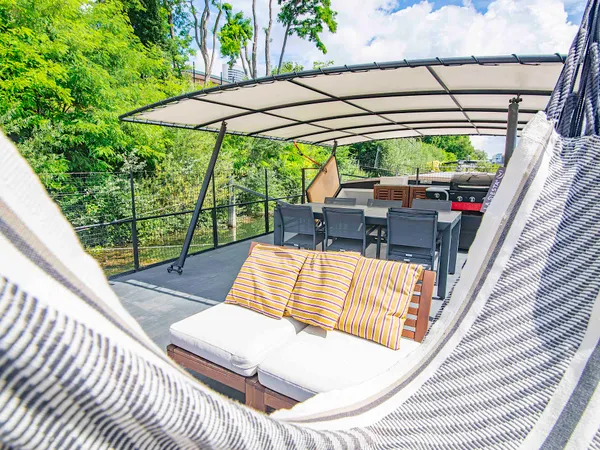 Vends Belle Péniche dans Bel Environnement