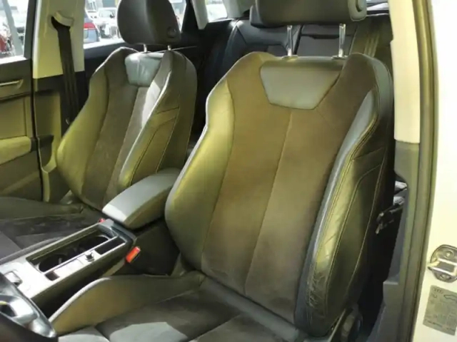 Audi Q3 35 tdi design luxe 2.0 d 150 c — photo 15