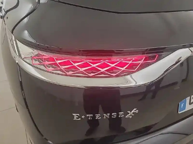 Ds Ds 7 ds7 crossback hybride e-tense 300 eat8 4x4 — photo 21