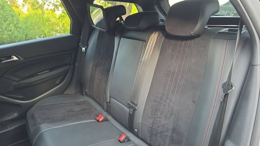 Peugeot 308 SW 1.6 Puretech 225 EAT8 - GT – 2018 – 120980 km – Essence – Boîte Automatique — photo 14