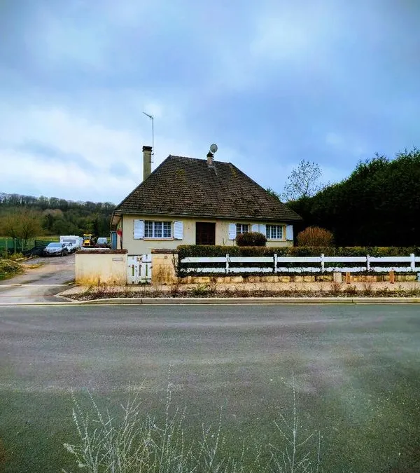 Photo 1