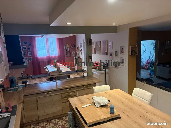 Maison 9 pièces 174 m²