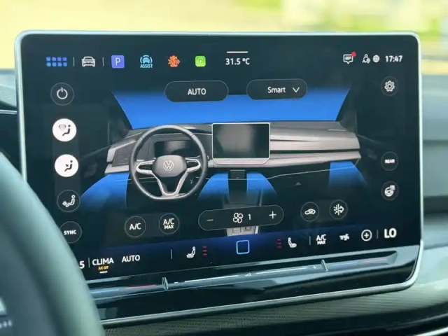 Volkswagen Golf 1.5 ehybrid 204 dsg6 — photo 32