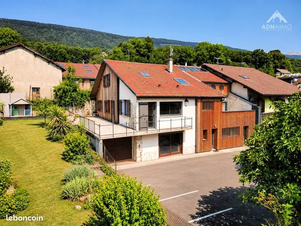 Propriété 8 pièces 266 m²