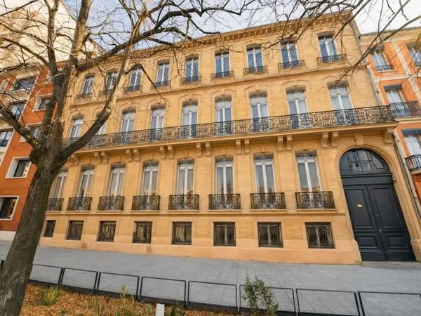 Appartement 5 pièces 242 m²