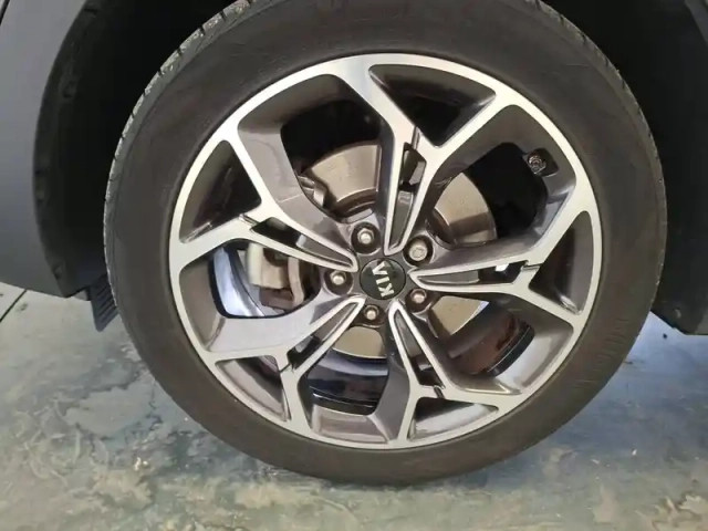 Kia Sportage 1.6 crdi 115 isg 4x2 bvm6 — photo 35