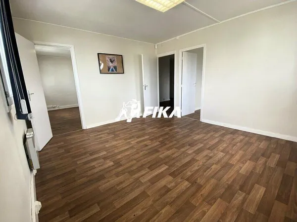 Bureau 331 m²