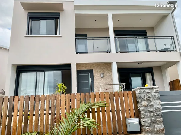 Maison familiale et contemporaine