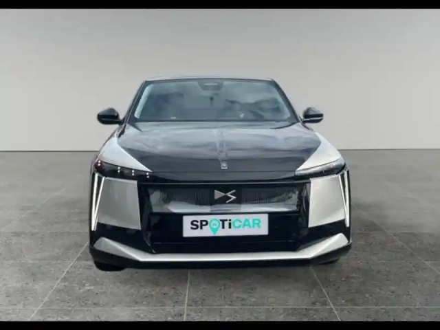 Ds Ds 8 n°8 electrique 245ch long range etoile — photo 8