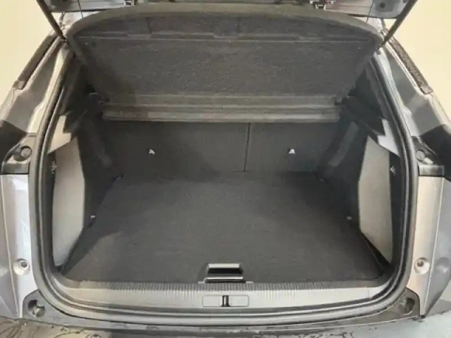Peugeot 2008 1.2  130 gt eat8 / gps / caméra / carplay — photo 9