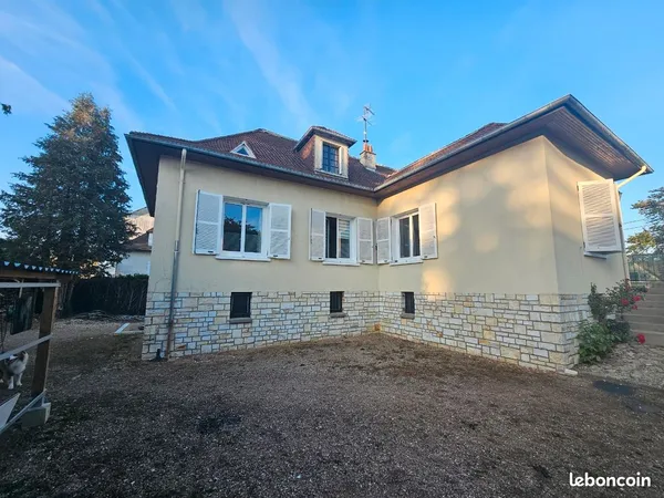 Maison familiale 5 pièces 170 M²