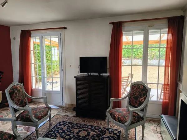 Chambre dans pavillon avec jardin