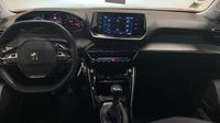 Peugeot 2008 1.2 PureTech 130ch S&S Allure — photo 11