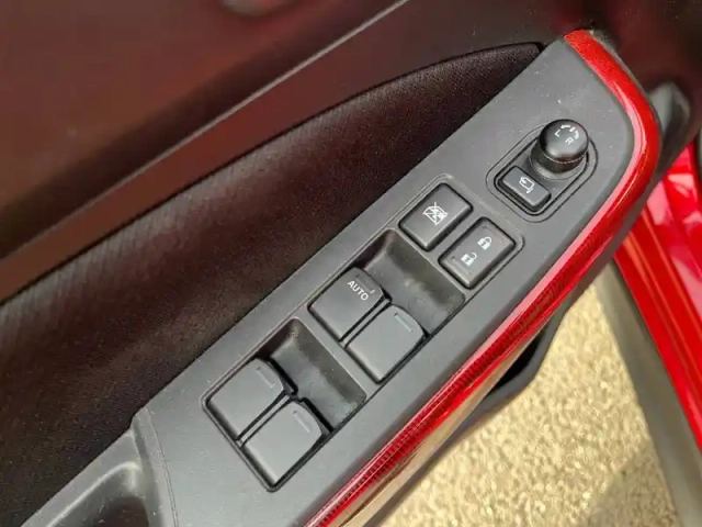 Suzuki Swift sport 1.4 boosterjet hybrid — photo 20