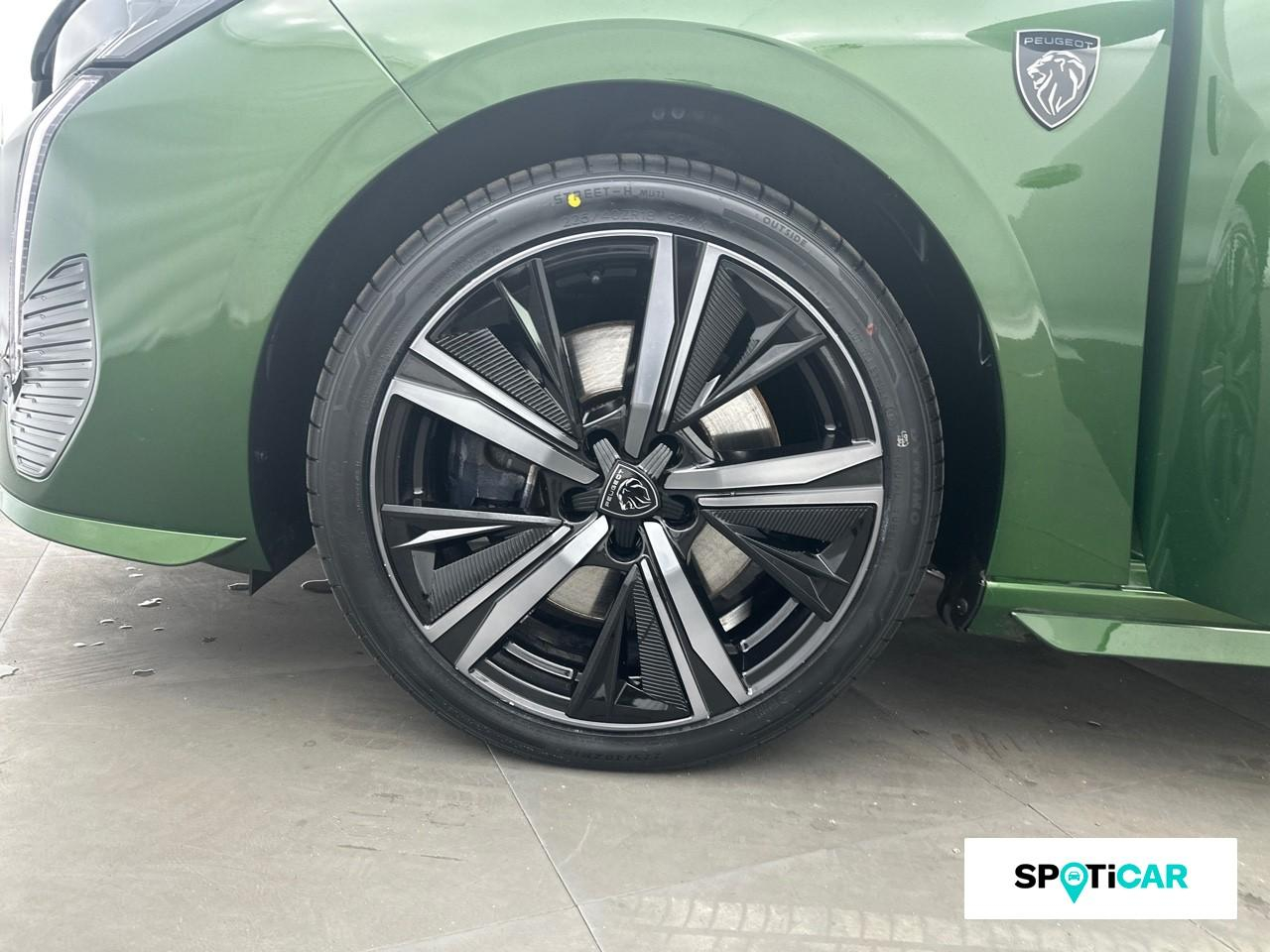 Peugeot 308 phev 225ch gt pack e-eat8 — photo 11