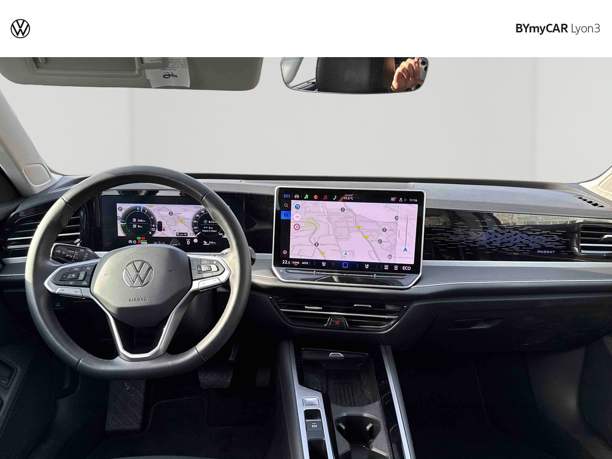 Volkswagen Passat 1.5 eHybrid 204 DSG6 — photo 9