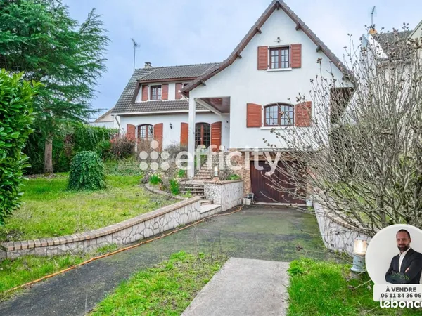 Pavillon 6 pièces 265 m²