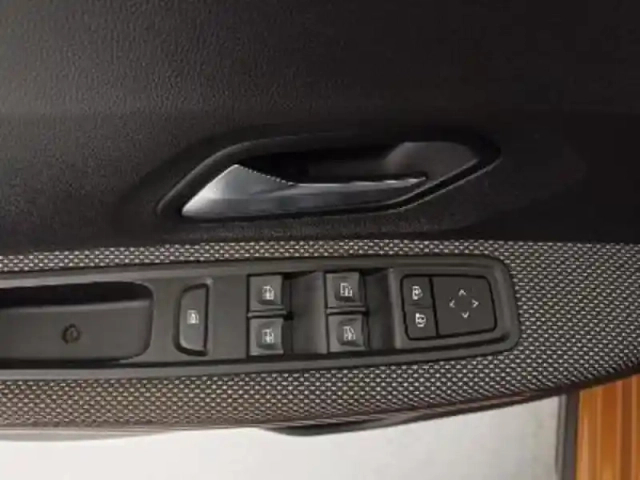 Dacia Sandero eco-g 100 stepway confort — photo 20