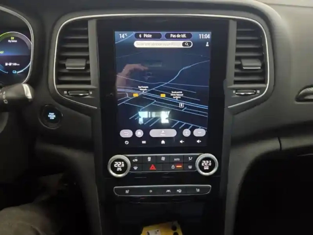 Renault Megane mégane iv berline e-tech plug-in hybride 160 — photo 35