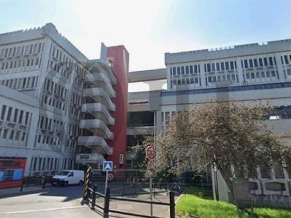 Local d'activité 950 m²