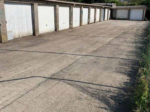 Garage à louer