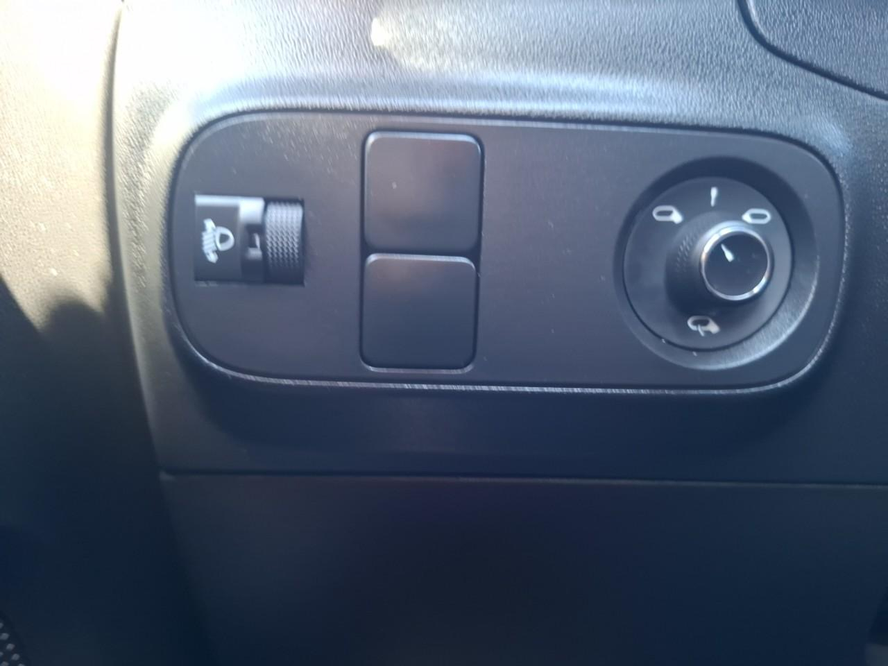 Citroën C3 1.2 puretech 83ch s&s max — photo 18