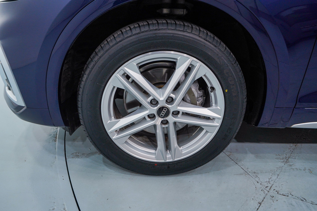 Audi Q5 — photo 10