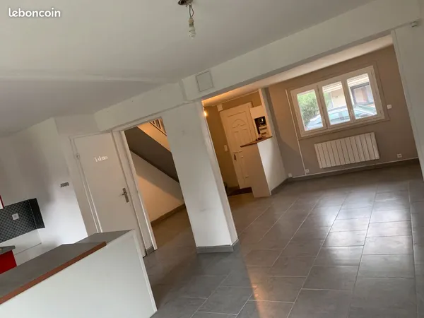 Maison 86 m2 proche métro