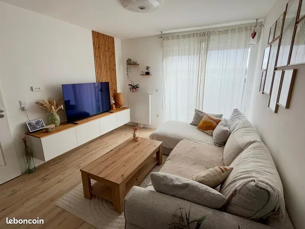 Appartement T2 44m2 - Villenoy - immeuble récent
