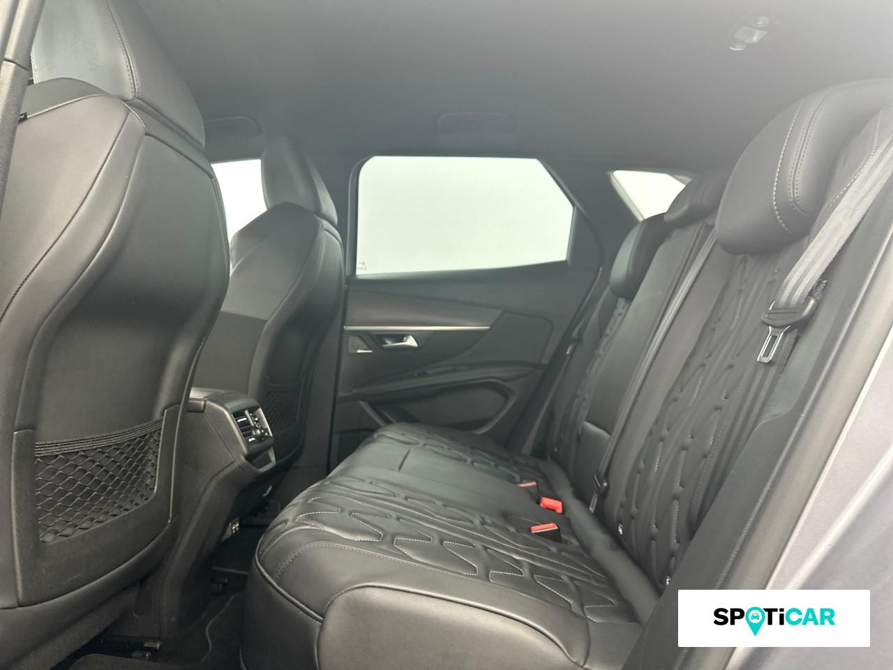 Peugeot 3008 plug-in hybrid4 300ch gt e-eat8 — photo 10