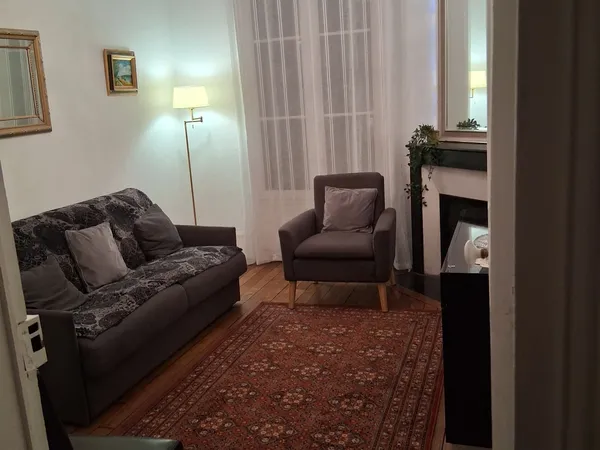 loue F2 meublé 40 M2 LA GARENNE COLOMBES 92250 850 HC